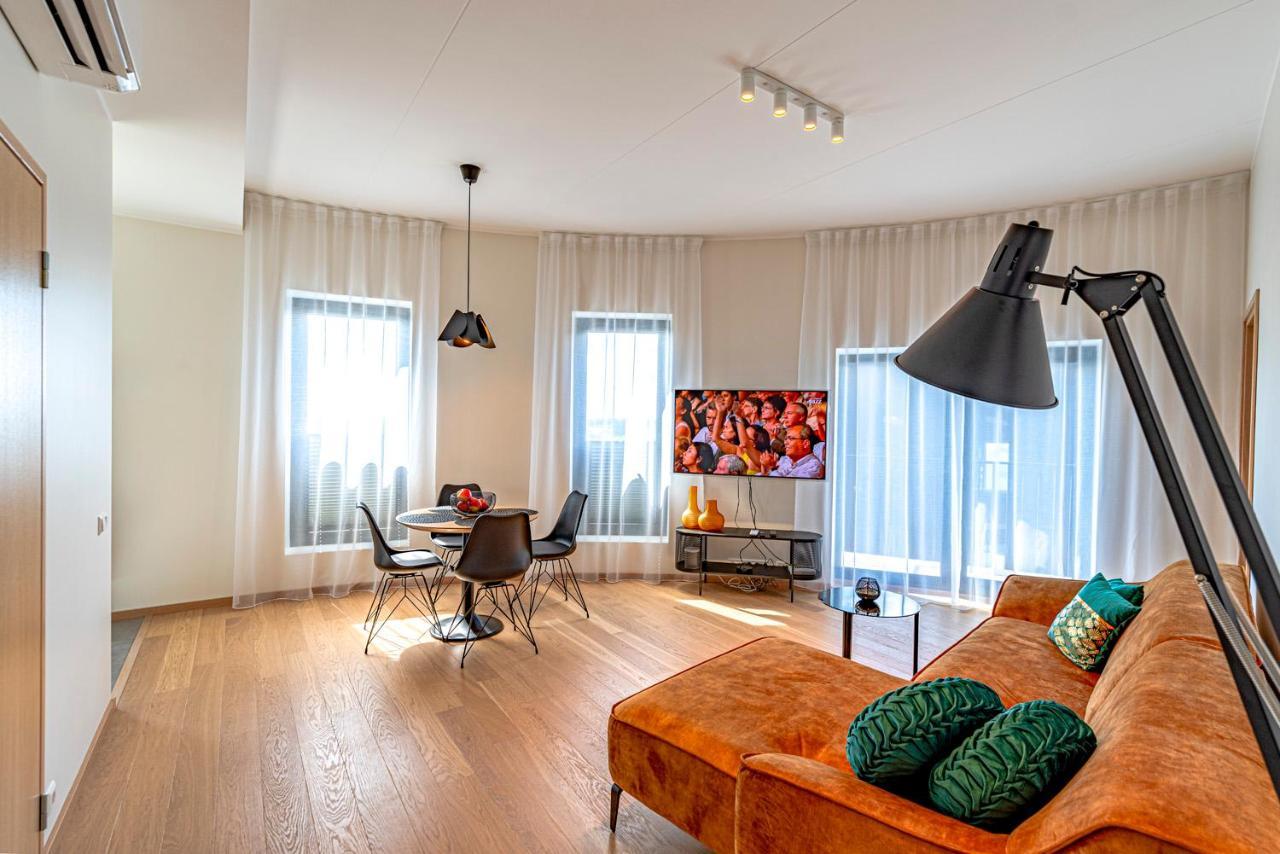 Artisa Riia Str 20B Luxury Penthouse Apartment Tartu Exteriör bild