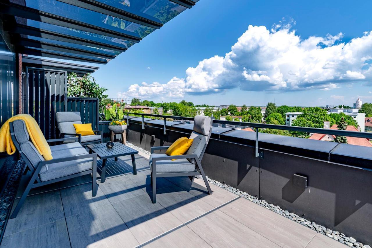 Artisa Riia Str 20B Luxury Penthouse Apartment Tartu Exteriör bild